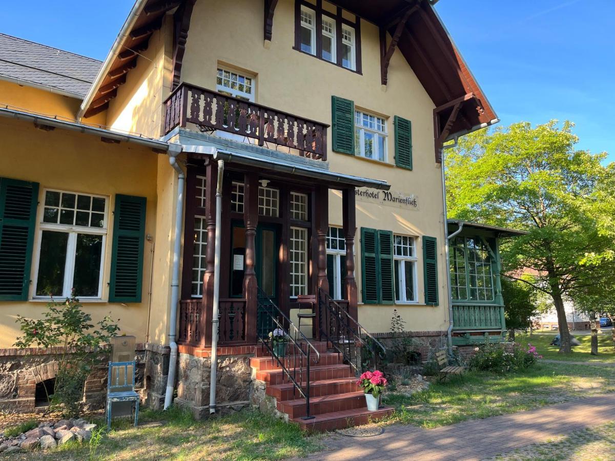 Klostergartenhotel Marienfliess Stepenitz Экстерьер фото